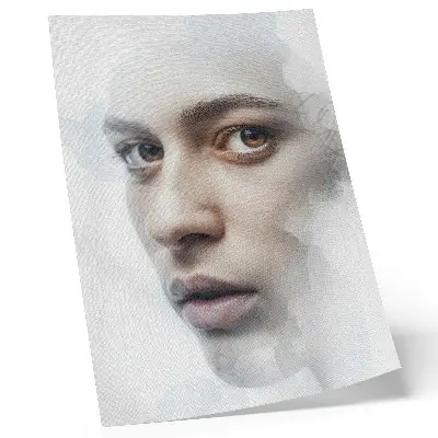 Affiche décorative représentant un visage délicat dans une atmosphère mystérieuse et subtile