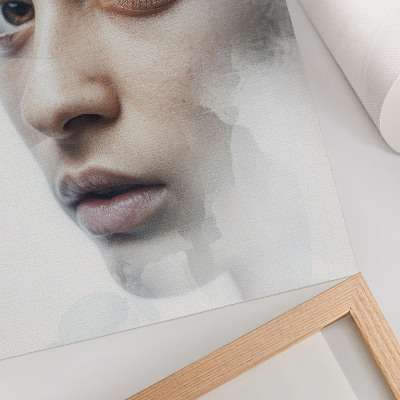 Affiche décorative Un visage délicat, une atmosphère mystérieuse, un jeu subtil