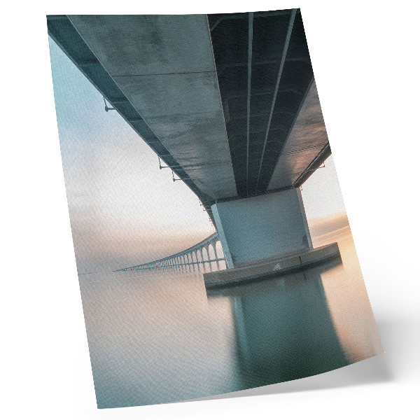 Impression sur toile Pont sur l'eau, élégance minimaliste, modernité