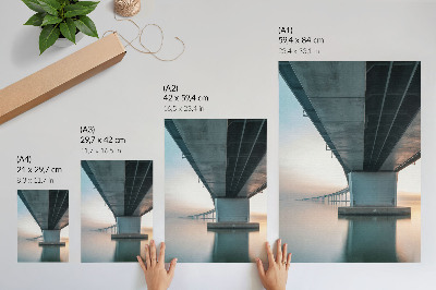 Impression sur toile Pont sur l'eau, élégance minimaliste, modernité