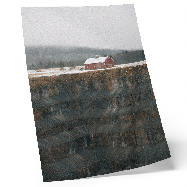 Affiche décorative Grange à flanc de colline, paysage d'hiver, forêt, brouillard