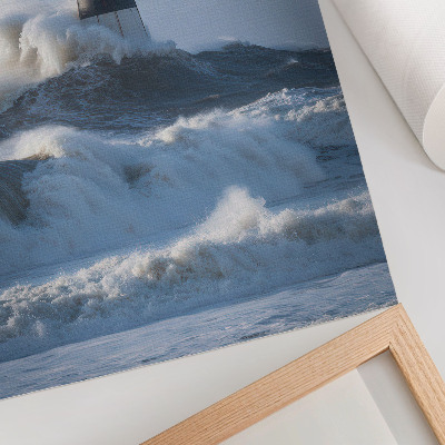 Impression sur toile Les vagues qui s'écrasent contre le phare, le contraste saisissant, la puissance de la nature