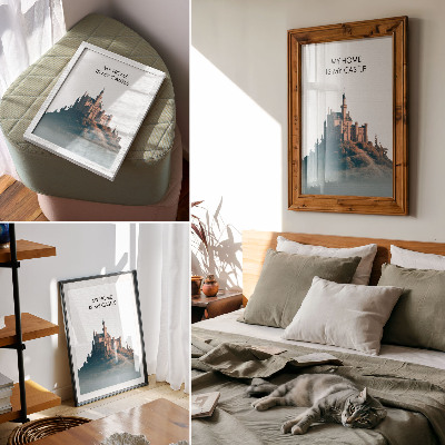Décoration murale Château sur une colline avec du brouillard et du texte