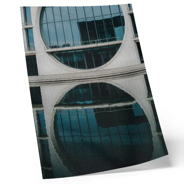 Affiche décorative reflet d'architecture moderne dans le verre