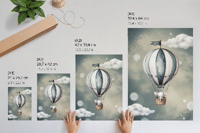 Impression sur toile Ballon orné de nuages ​​aux délicates nuances de gris