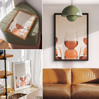 Impression sur toile Verres contenant un liquide rose sur fond clair