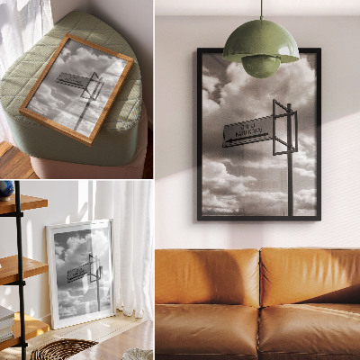 Décoration murale Un panneau routier noir et blanc assombrit la modernité
