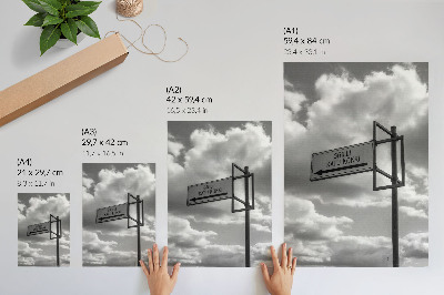 Décoration murale Un panneau routier noir et blanc assombrit la modernité