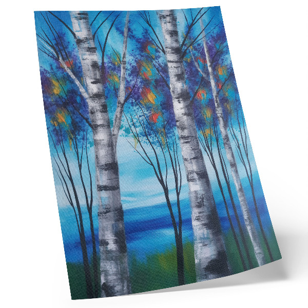 Décoration murale Des bouleaux colorés sur fond bleu avec des accents chauds