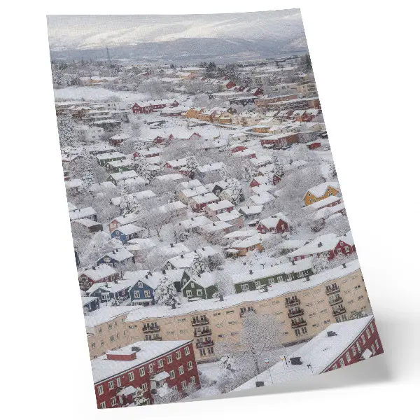Impression sur toile maisons colorées dans un paysage de montagnes hivernales en harmonie avec la nature