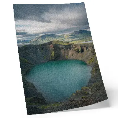 Impression sur toile lac turquoise avec montagnes et magnifiques nuages