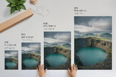 Impression sur toile lac turquoise avec montagnes et magnifiques nuages