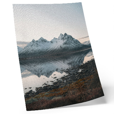 Décoration murale Vue sur la montagne, reflet dans un miroir, eau calme
