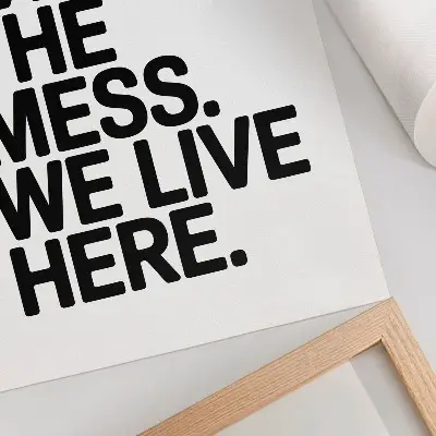 Affiche décorative à texte humoristique au style minimaliste et contrasté