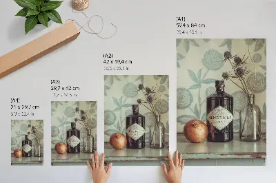 Affiche décorative bouteille avec motif floral en arrière-plan
