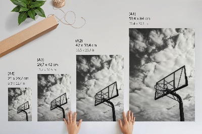 Impression sur toile Ciel contrasté, nuages, vie citadine en panier