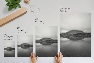 Affiche décorative harmonie des reflets des montagnes grises sur le lac
