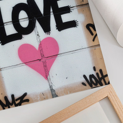 Affiche décorative Graffiti en forme de cœur sur un mur en béton