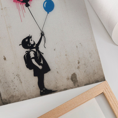 Impression sur toile Enfant avec des ballons sur un fond rugueux