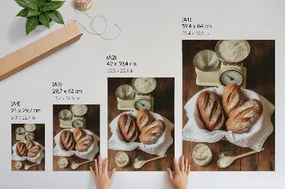 Balance à pain avec surface en bois et affiche décorative