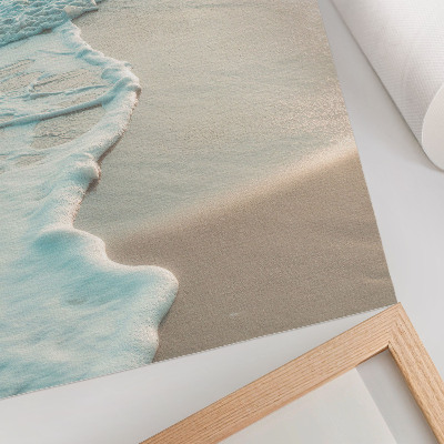 Affiche décorative Des vagues qui caressent doucement le sable, une atmosphère calme