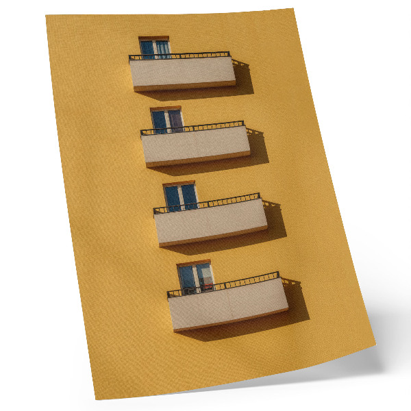 Impression sur toile Façade jaune, quatre balcons, composition minimaliste
