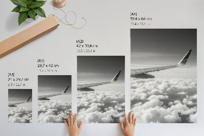 Affiche décorative Aile d'avion au-dessus des nuages, style noir et blanc