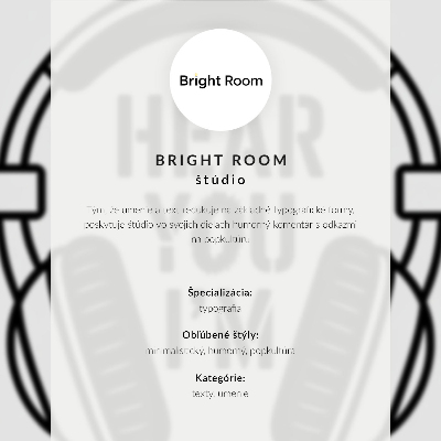 Décoration murale Les rayures noires et blanches contrastent avec les lettres roses.