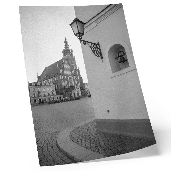 Décoration murale architecture noir et blanc avec élégance et symétrie