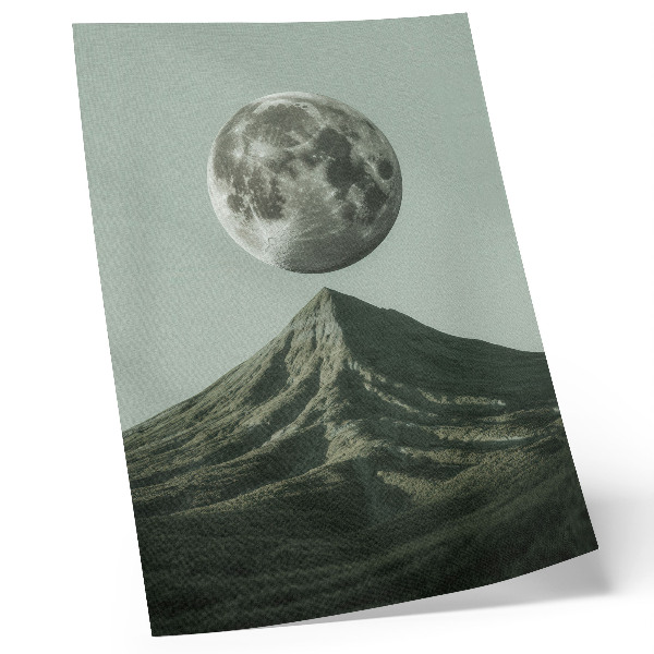 Impression sur toile Lune au-dessus de la montagne, nuances vertes, paysage mystérieux