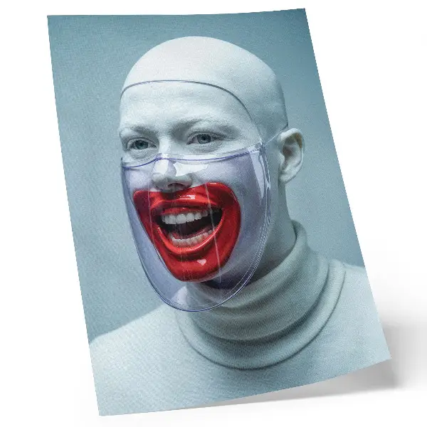 Impression sur toile visage moderne sous un masque orné de touches de rouge vif