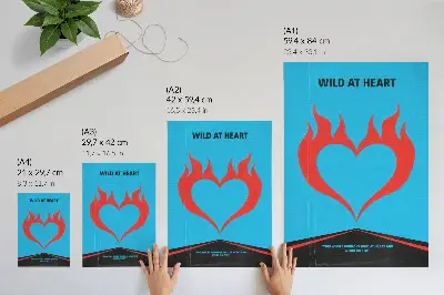 Décoration murale au thème moderne avec flammes rouges et cœur sur fond bleu