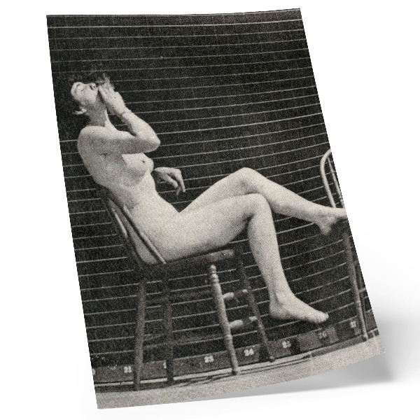 Décoration murale Femme nue assise sur une chaise fumant une cigarette, Eadweard Muybridge