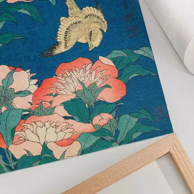 Impression sur toile représentant Pivoines et canari par Katsushiki Hokusai de 1834 d'après une gravure sur bois ancienne