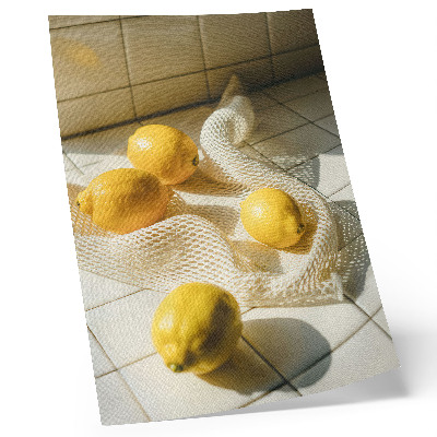 Décoration murale Citrons sur une grille métallique dans un décor de cuisine