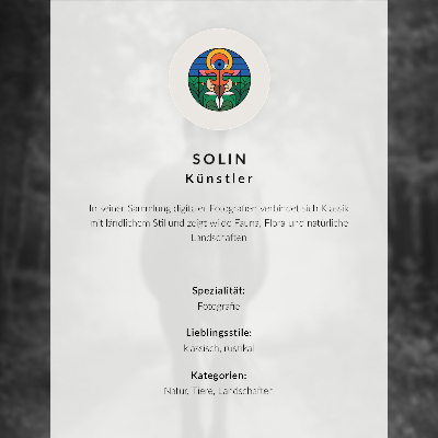 Affiche décorative Un orignal au petit matin, sur fond de brouillard et d'arbres.