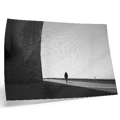 Affiche Silhouette minimaliste, ombres marquées, espace moderne
