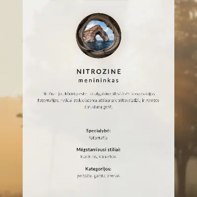 Affiche arbre solitaire dans une atmosphère de paix hivernale au style minimaliste et harmonieux