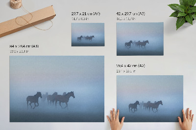 Affiche décorative Chevaux dans le brouillard, une composition apaisante empreinte de paix