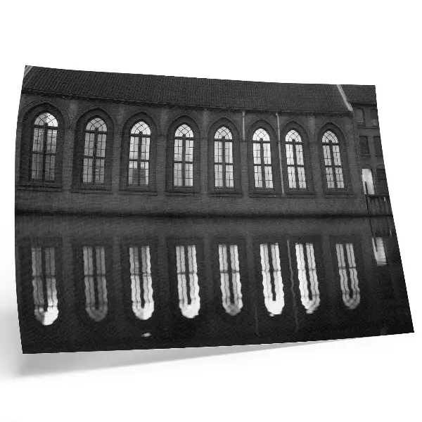 Affiche symétrie, reflet, élégance architecturale et harmonie