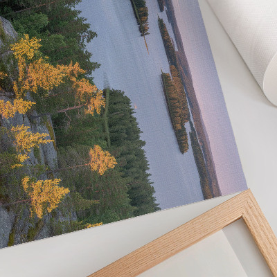 Affiche décorative Forêt de pins, île, lac, ciel pastel