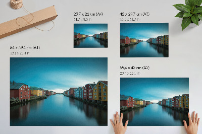 Affiche et poster Maisons colorées se reflétant dans la rivière, ambiance scandinave