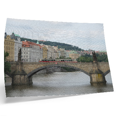 Affiche décorative Un pont enjambant la rivière avec un tramway, entouré d'une architecture classique