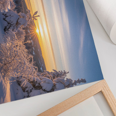 Affiche Paysage d'hiver avec neige et soleil à l'horizon