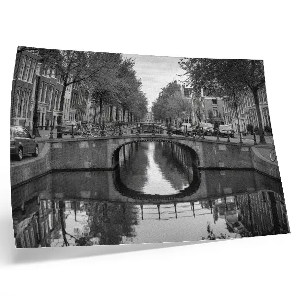 Affiche décorative représentant des ponts en noir et blanc avec un espace urbain au bord du canal