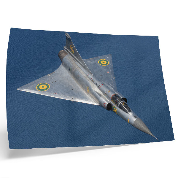 Affiche et poster Un avion militaire dynamique dans les airs