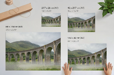 Affiche Un pont en arc majestueux au milieu de la verdure