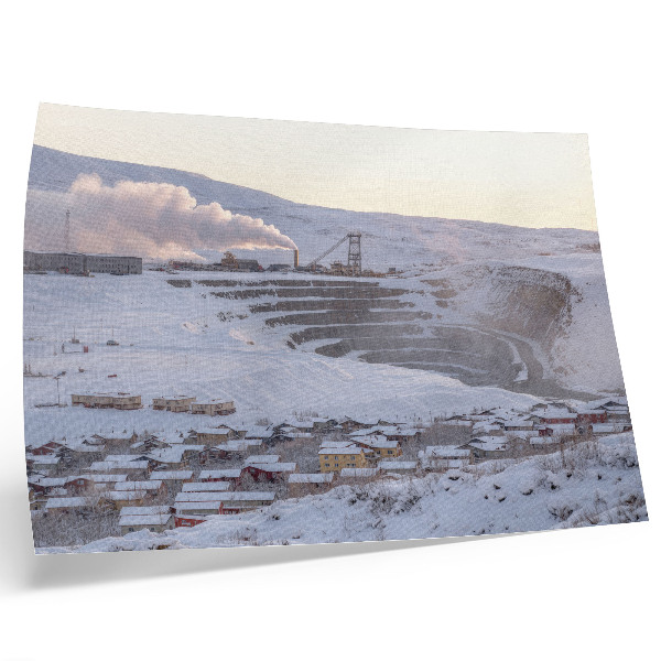 Affiche Paysage d'hiver avec des collines et une cheminée