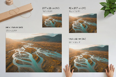 Affiche Rivière majestueuse, collines dorées, eau turquoise