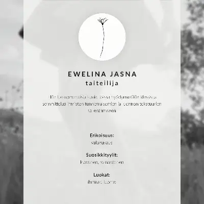 Affiche décorative représentant des vêtements traditionnels sous un parapluie dans une prairie arborée